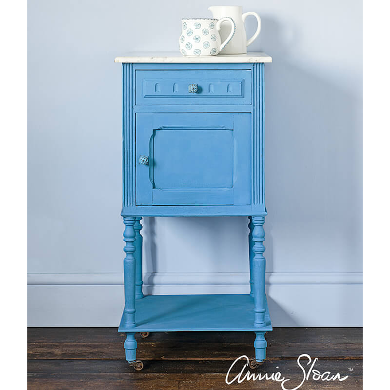 Nachttisch gestrichen mit Giverny Chalk Paint Annie Sloan