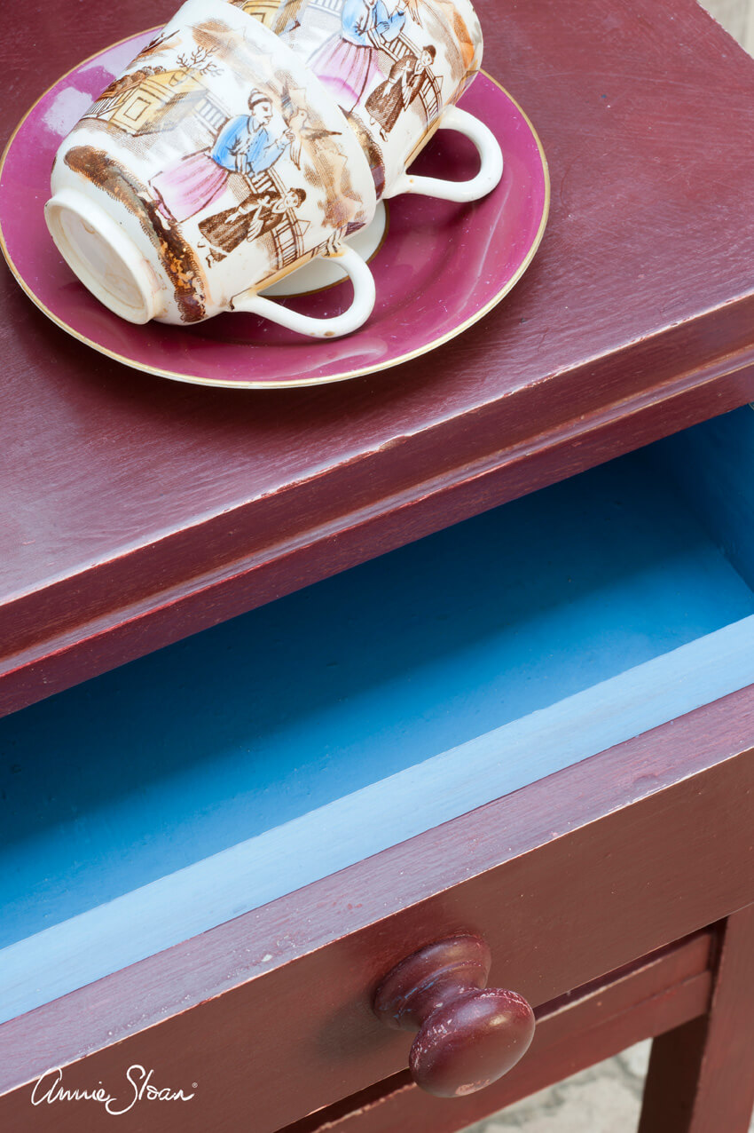 Kommode Chalk Paint in Primer Red von Annie Sloan